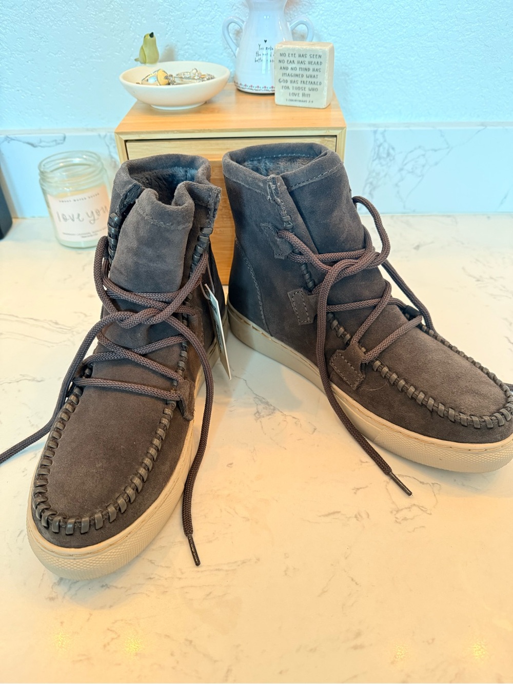 NWT Cougar Fabiola Waterproof Suede Boots Sz 7